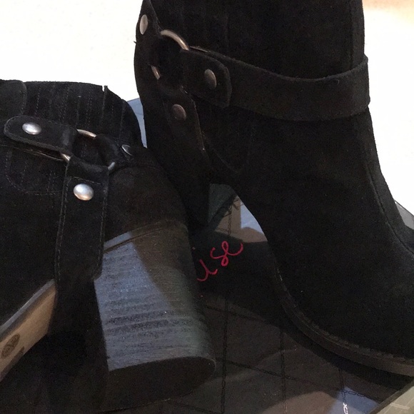 NWIB Chinese Laundry black suede booties sz 8 - Picture 4 of 7